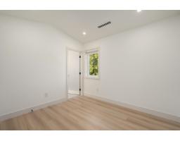102 14753 111a Avenue, Surrey, BC V3R2E2 Photo 17