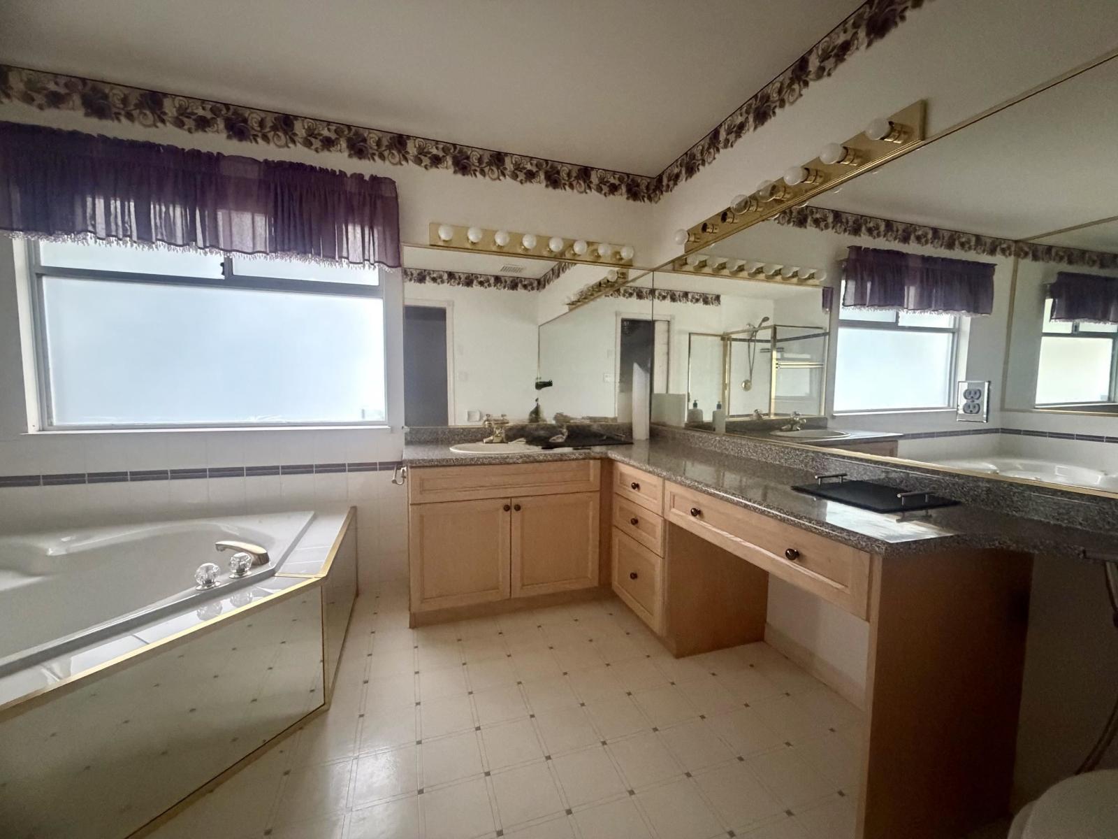3 Bed, 2 Bath House for Rent in Surrey – 8537 166 STREET, Surrey – MLS# R3175825 - Image 21