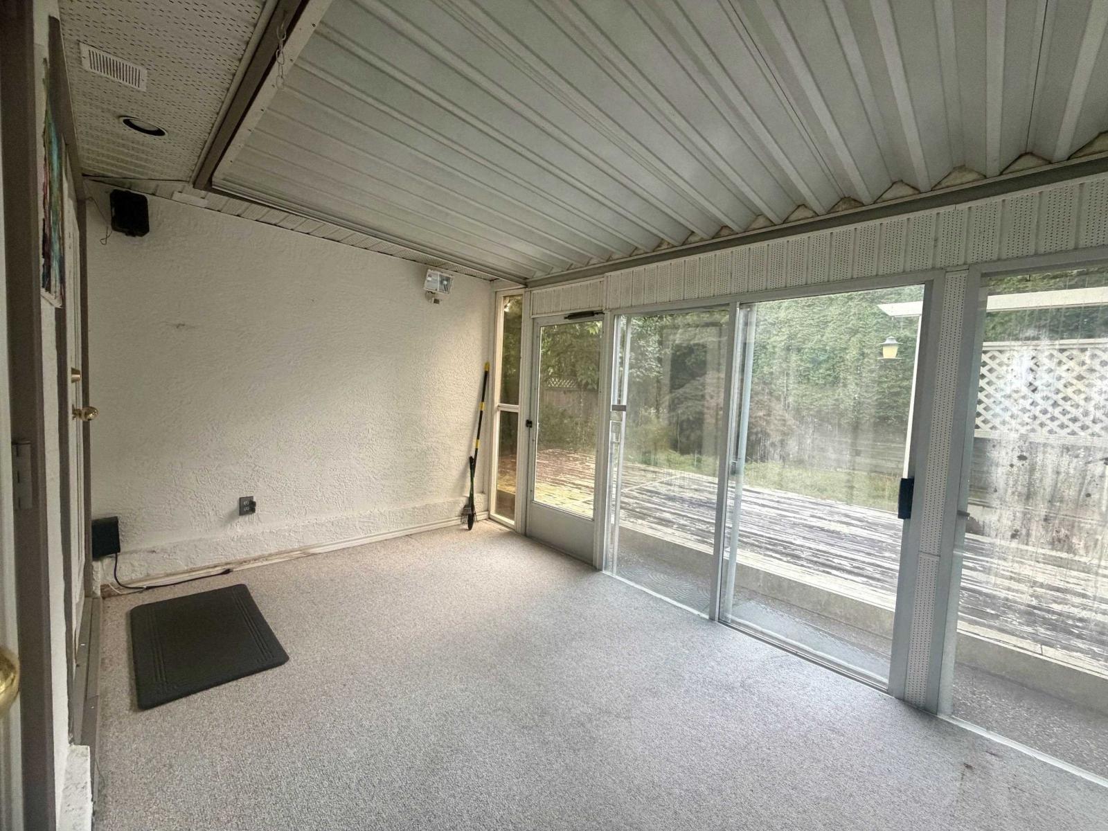 3 Bed, 2 Bath House for Rent in Surrey – 8537 166 STREET, Surrey – MLS# R3175825 - Image 22