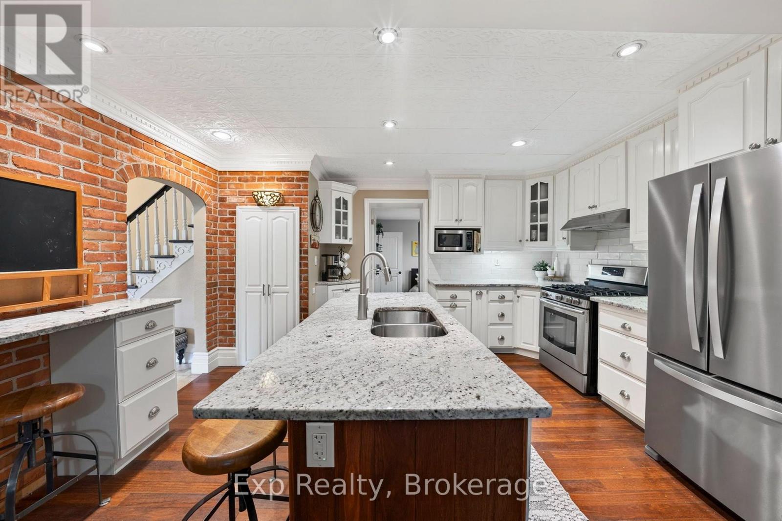 341 METCALF STREET - 3
