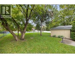 1109 Parkview Avenue, Windsor, ON N8S2X8 Photo 25