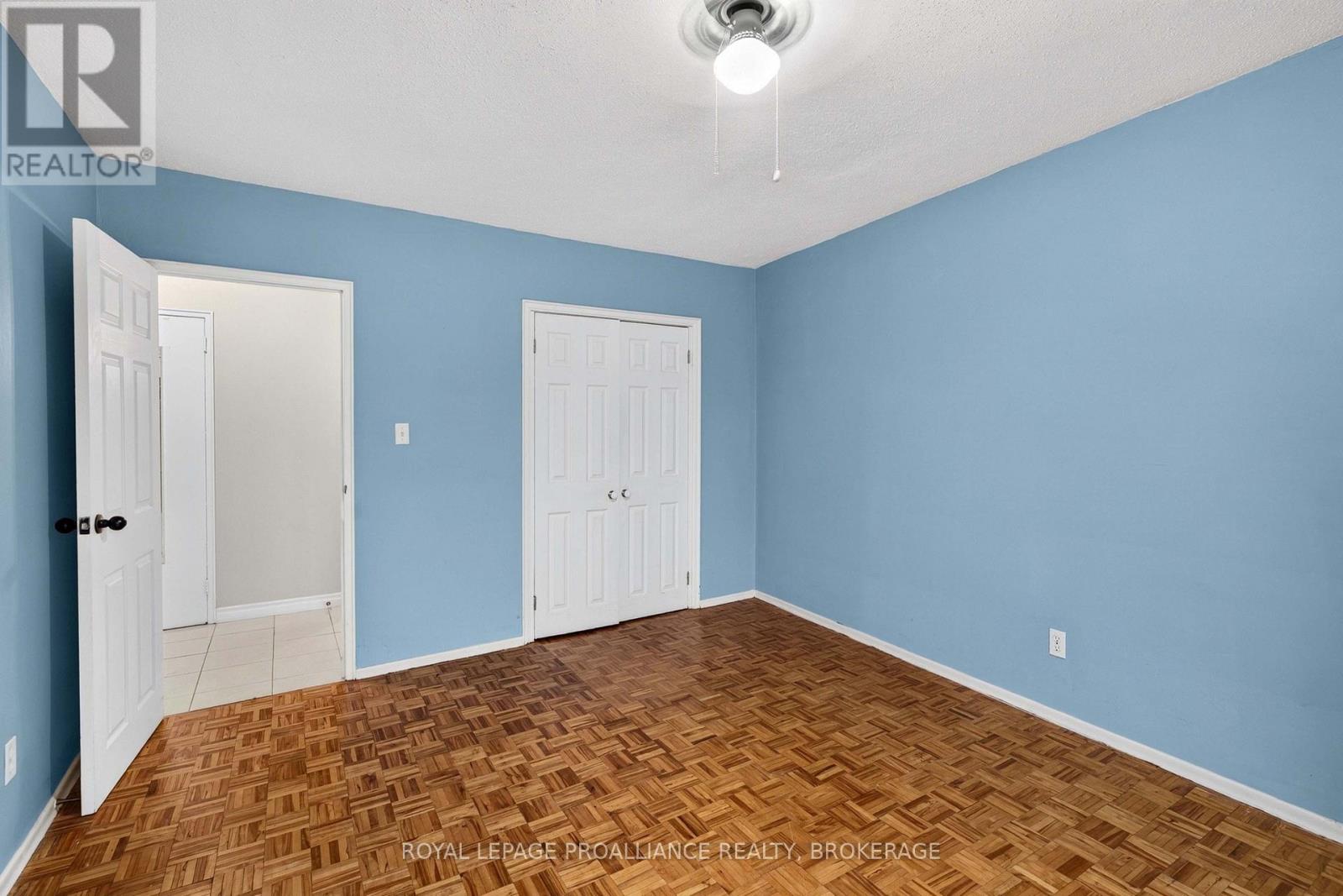 1 Mowat Avenue — photo 25
