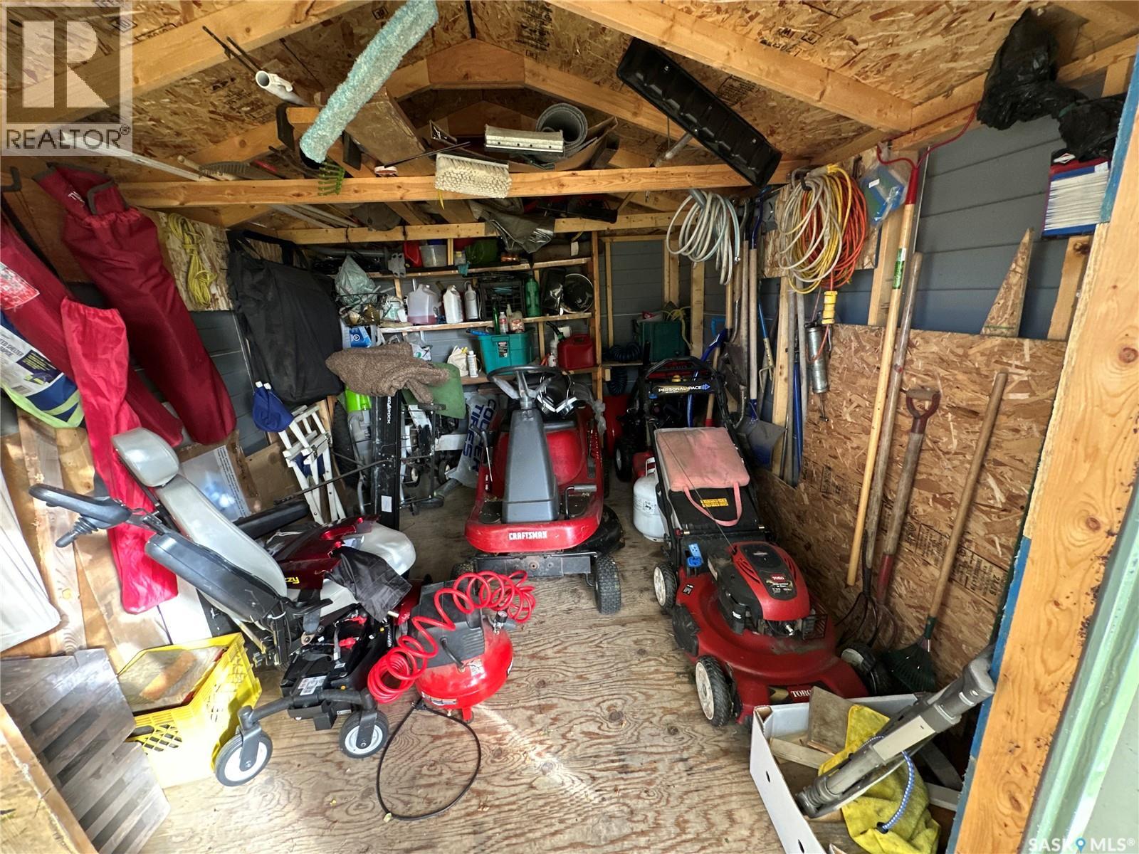 418 Railway AVENUE - 31