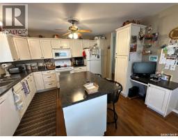 3pc Bathroom - 418 Railway Avenue, Rosthern, SK S0K3R0 Photo 8