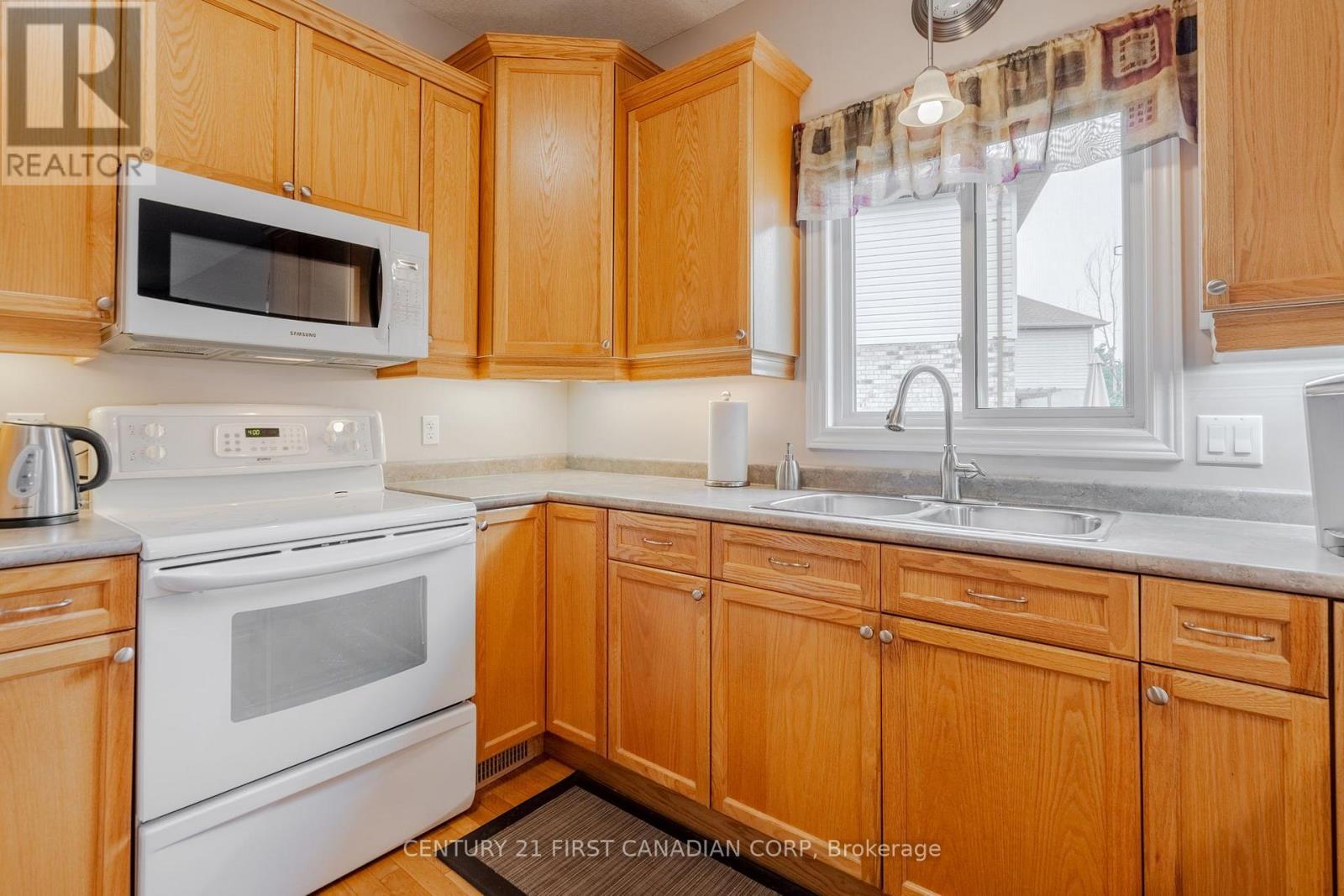 1611 Blackmaple Crescent — photo 4