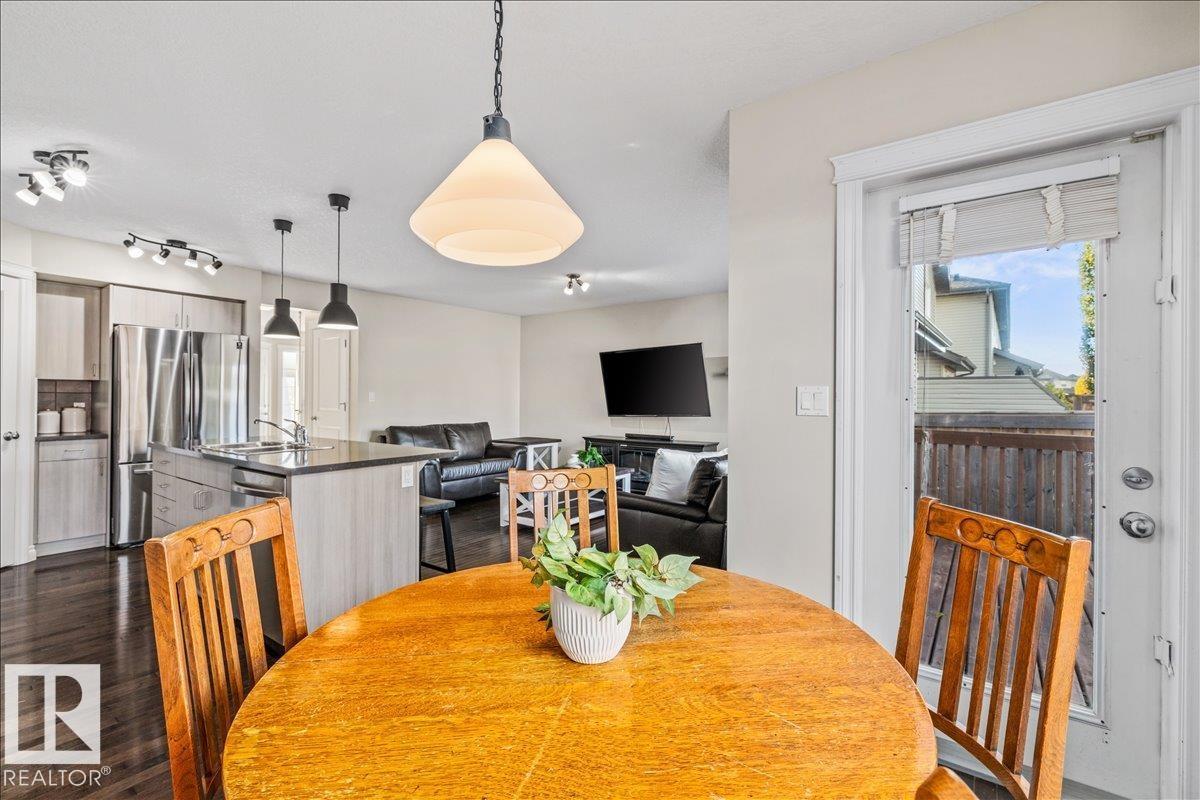 139 Calvert Wynd, South Pointe — photo 15 of 30: Property photo