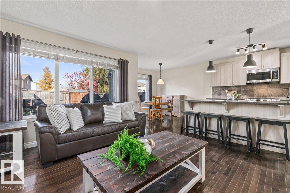 139 Calvert Wynd, South Pointe — photo 17 of 30: Property photo