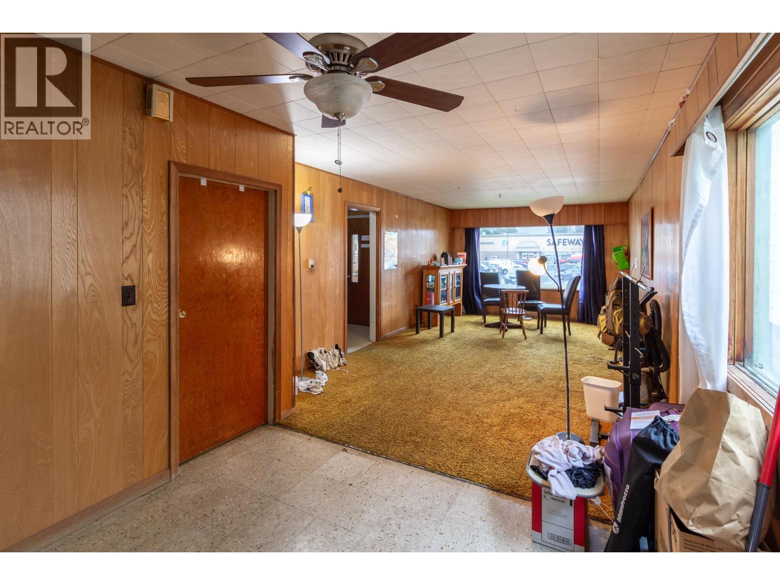 208 ANDERSON Street - 9