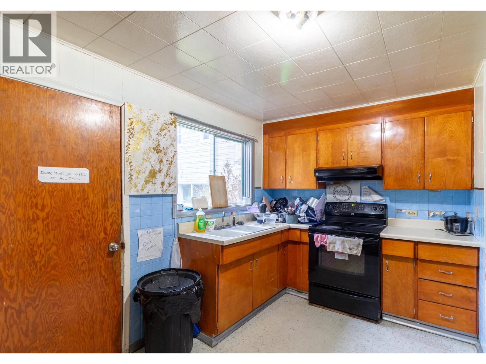 208 ANDERSON Street - 13