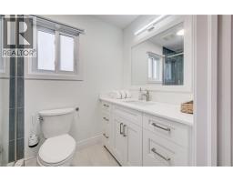 245 Fern Crescent, Waterloo, ON N2V2P9 Photo 19