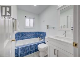 245 Fern Crescent, Waterloo, ON N2V2P9 Photo 23