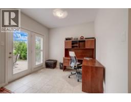 245 Fern Crescent, Waterloo, ON N2V2P9 Photo 15
