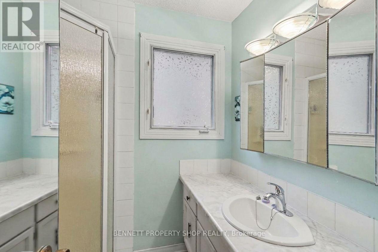 872 Lawnsberry Drive — photo 11