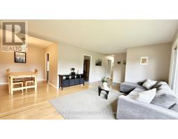 Primary Bedroom - 989 Goren Avenue, Ottawa, ON K1G2T8 Photo 8