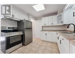 Bathroom - 22 Carter Drive, Guelph, ON N1E1X7 Photo 12