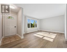 Bathroom - 22 Carter Drive, Guelph, ON N1E1X7 Photo 6