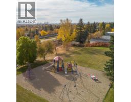 4724 Nipawin Crescent NW - photo 27