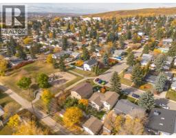 4724 Nipawin Crescent NW - photo 30
