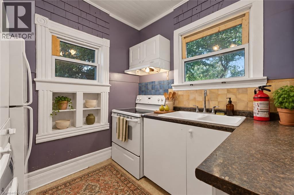 8 Tasker Street — photo 20
