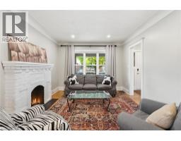 Living room - 105 Balmoral Avenue N, Hamilton, ON L8L7R7 Photo 11