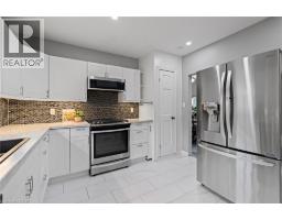 3 1/2 Dundonald Street, St  Catharines, ON L2P2A8 Photo 14