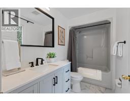 3 1/2 Dundonald Street, St  Catharines, ON L2P2A8 Photo 18