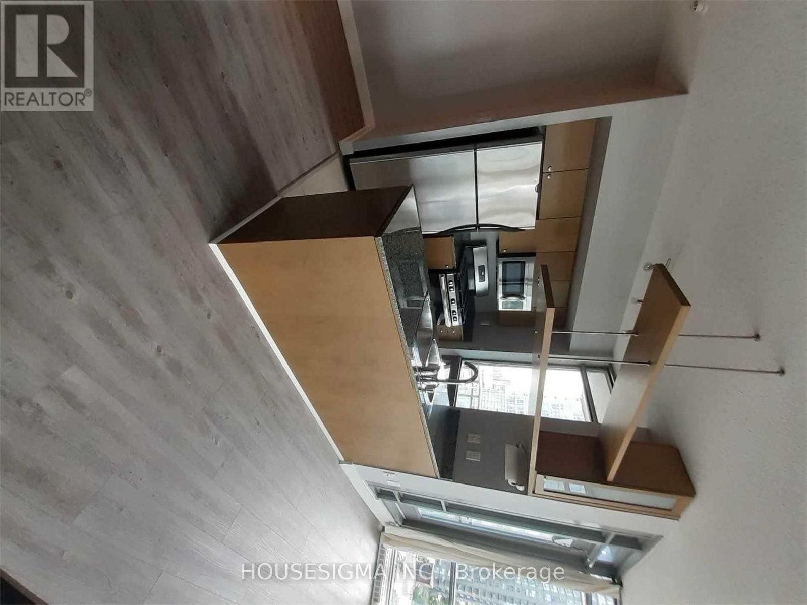 3 Navy Wharf Court — photo 15