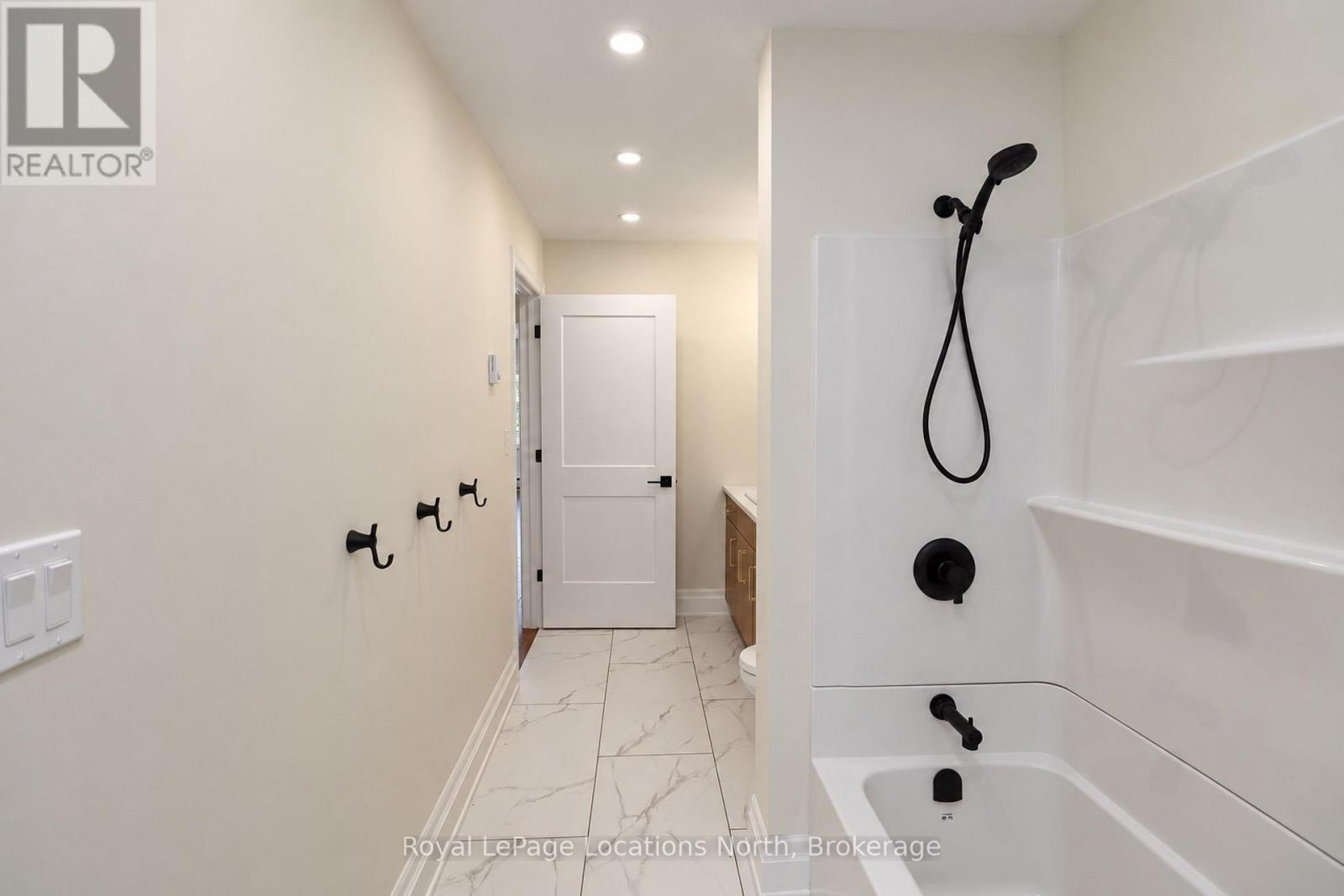 51 Sykes Street North — photo 26