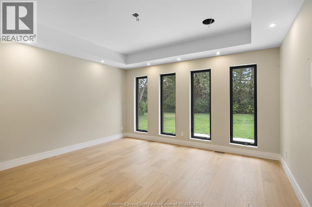 4015 Roseland Drive East — photo 11