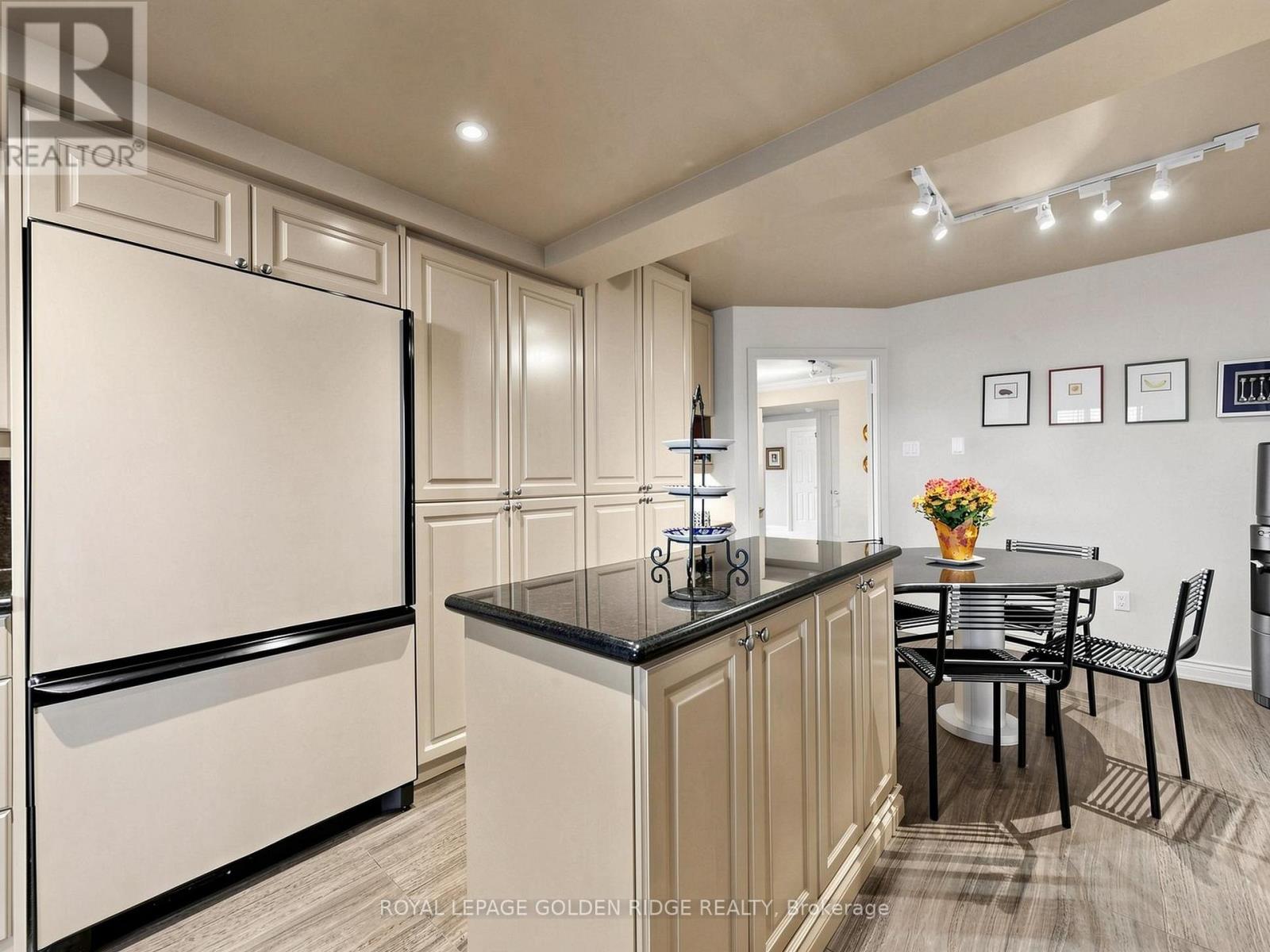 65 Spring Garden Avenue — photo 16