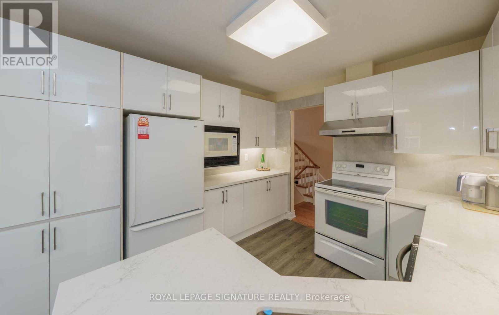 68 ELLENHALL SQUARE - 12