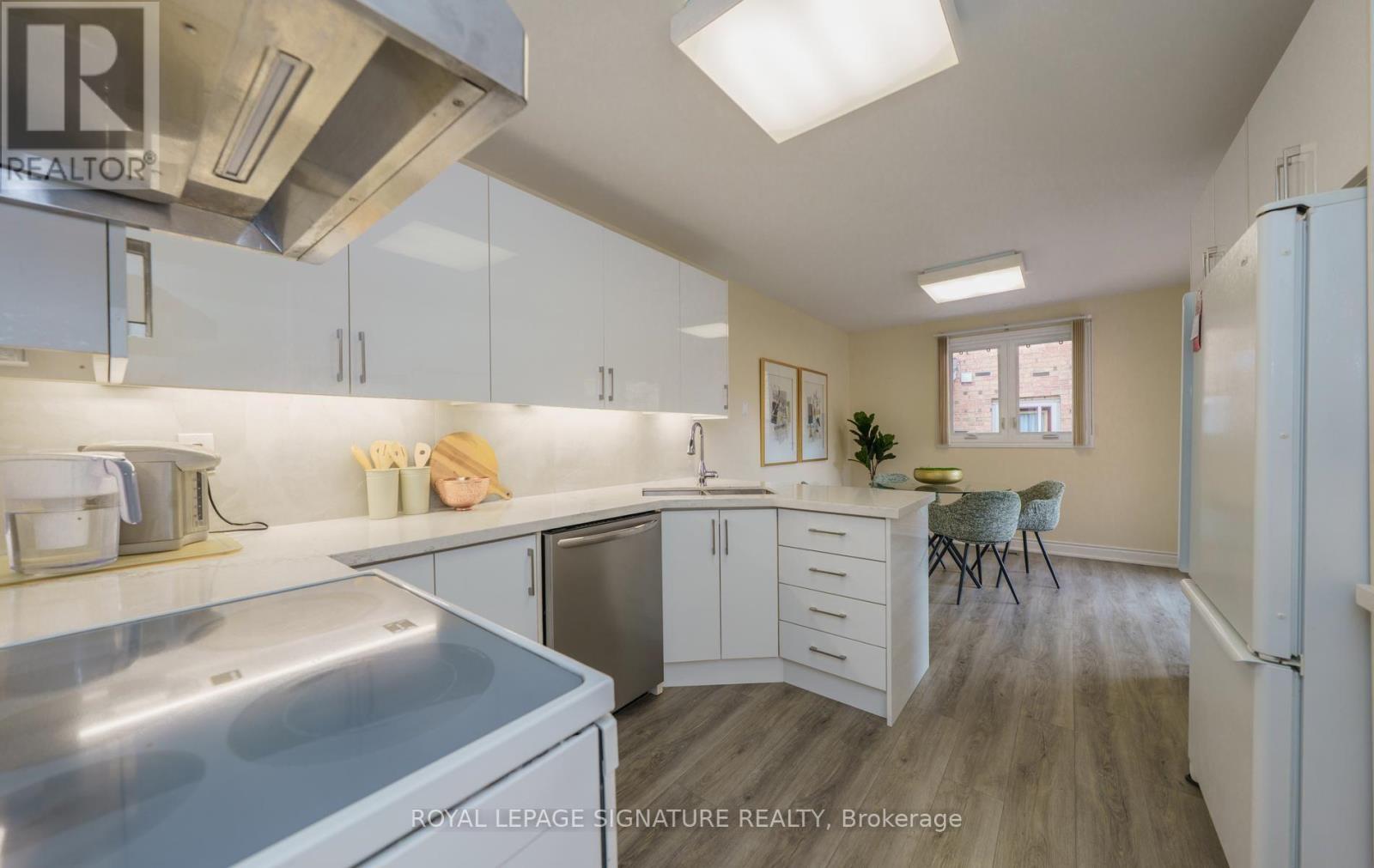68 ELLENHALL SQUARE - 14