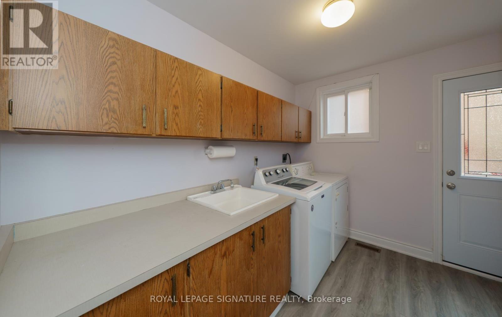 68 ELLENHALL SQUARE - 18