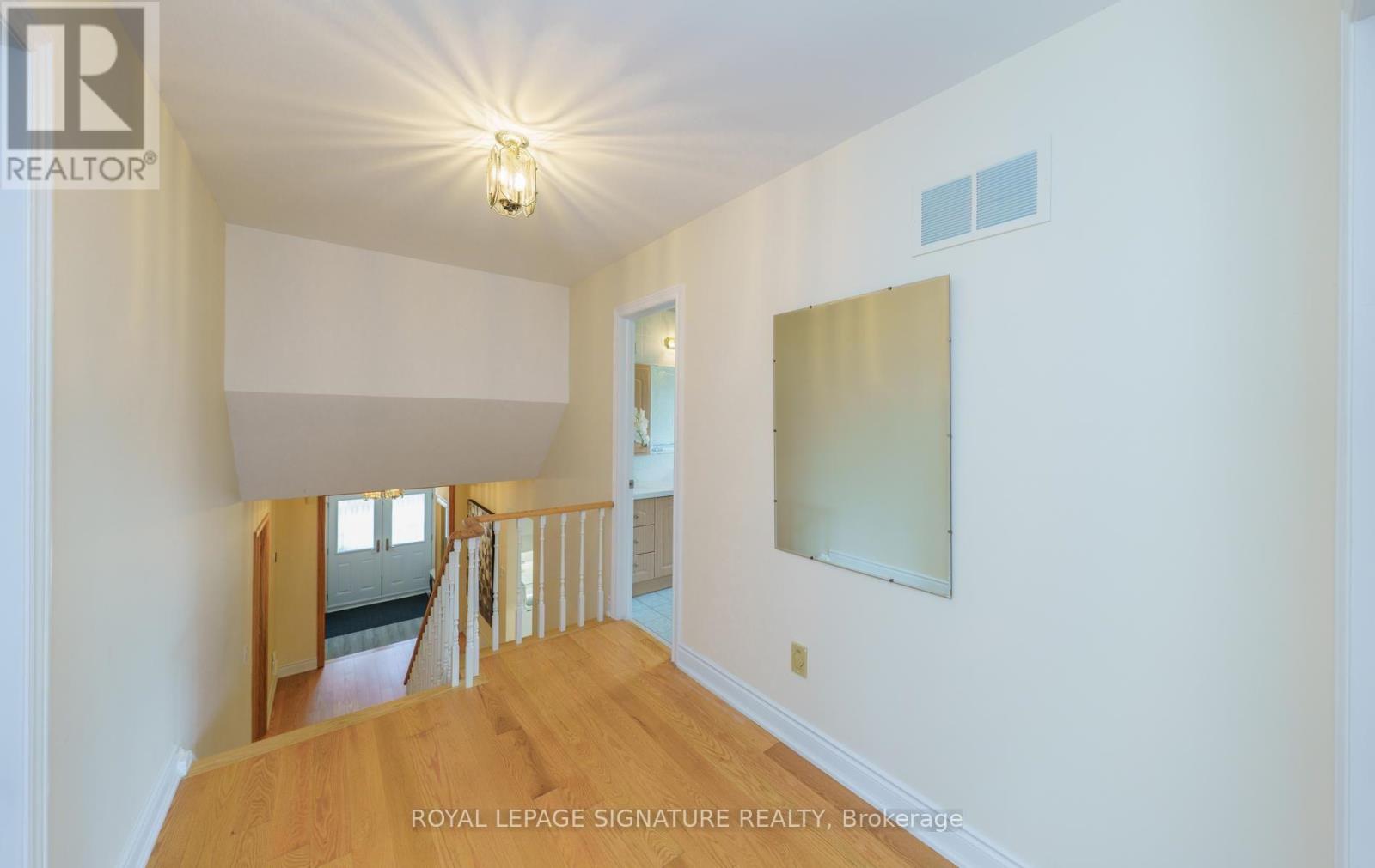 68 ELLENHALL SQUARE - 29