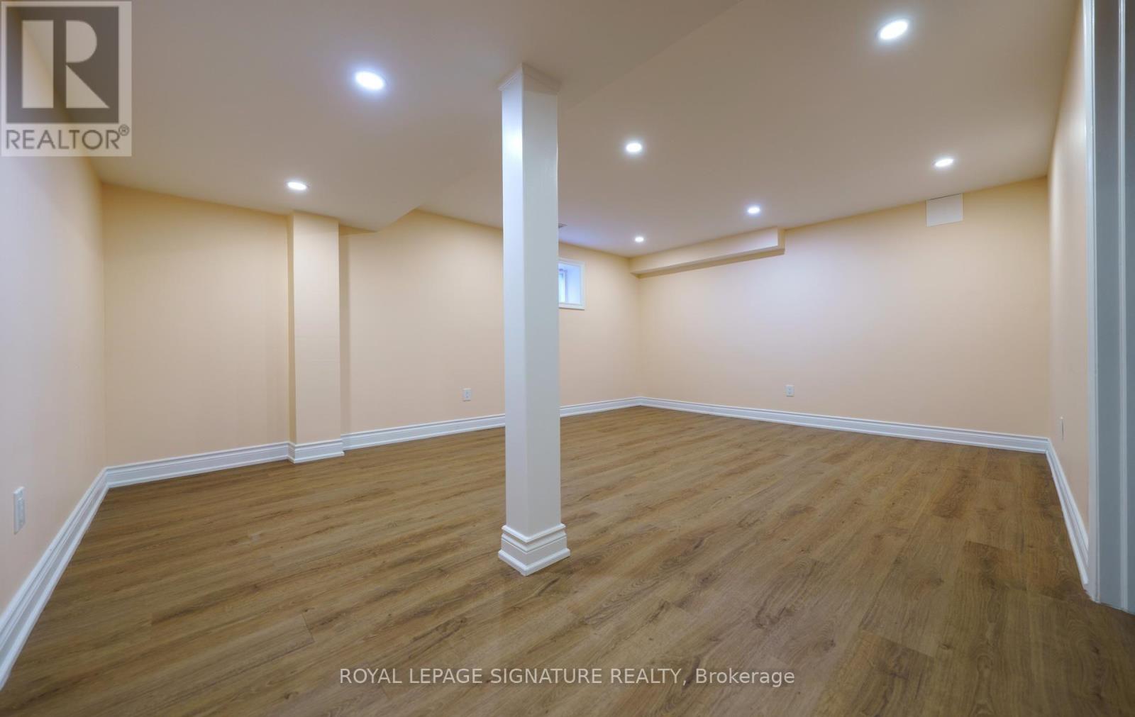 68 ELLENHALL SQUARE - 32