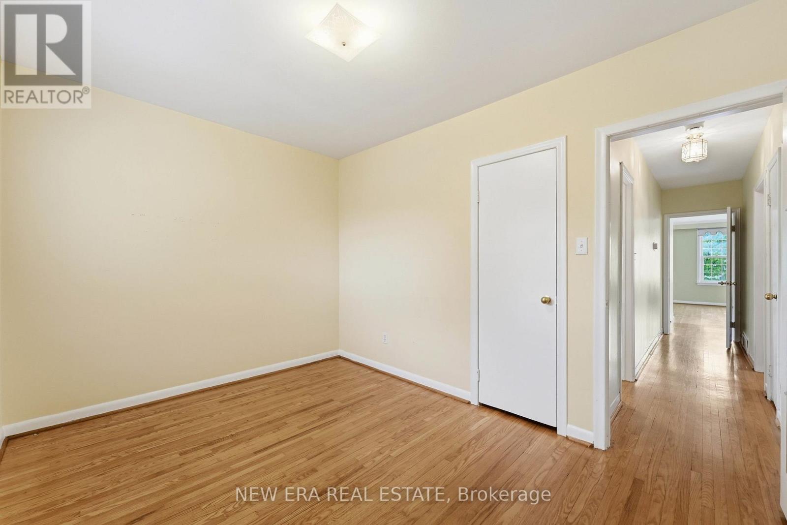 15 Marlena Drive, Toronto, ON photo 10