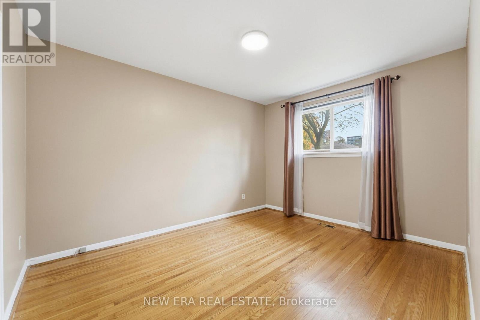 15 Marlena Drive, Toronto, ON photo 12