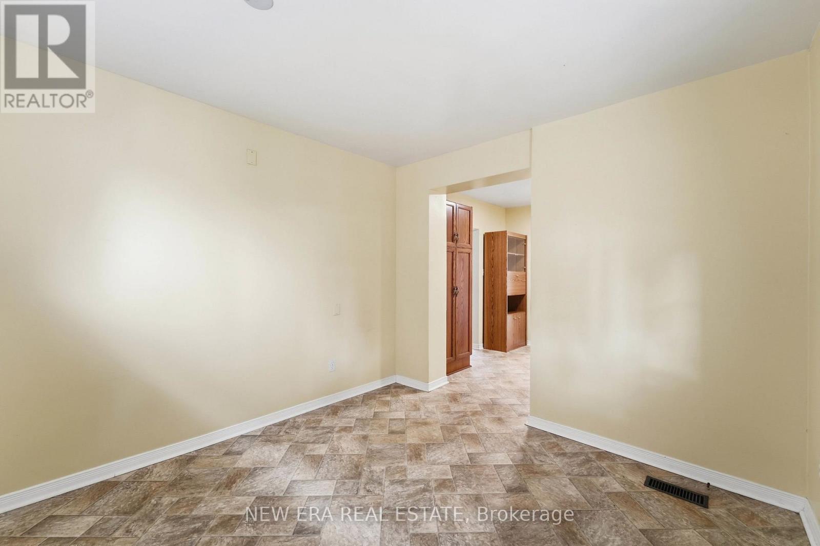 15 Marlena Drive, Toronto, ON photo 17