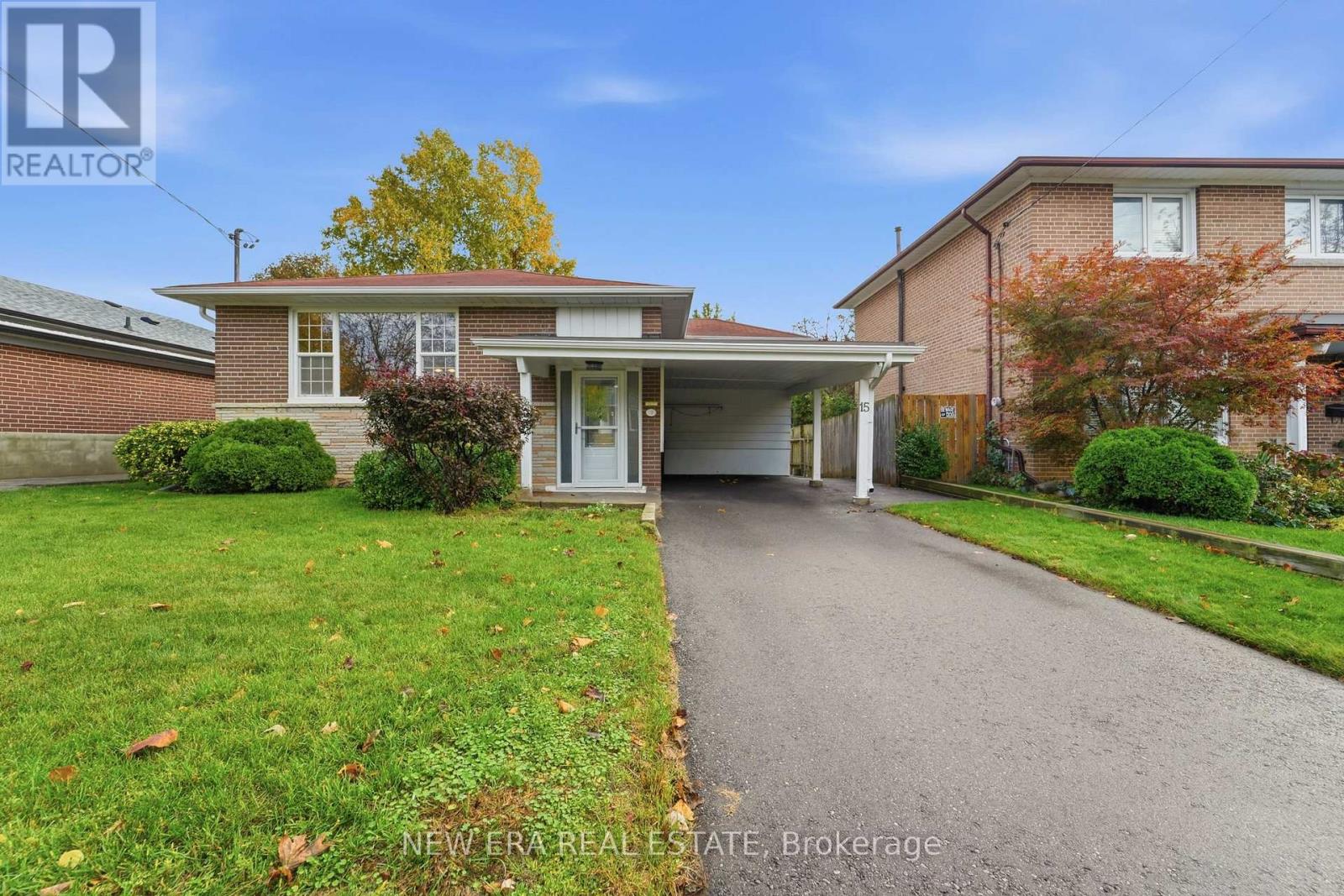 15 Marlena Drive, Toronto, ON photo 2