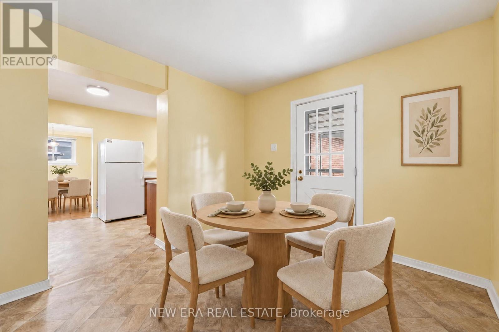 15 Marlena Drive, Toronto, ON photo 6