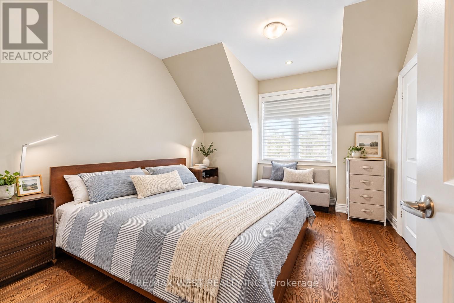 149 Chisholm Avenue, Toronto, ON photo 8