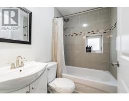 149 Chisholm Avenue, Toronto, ON M4C4V9 Photo 9