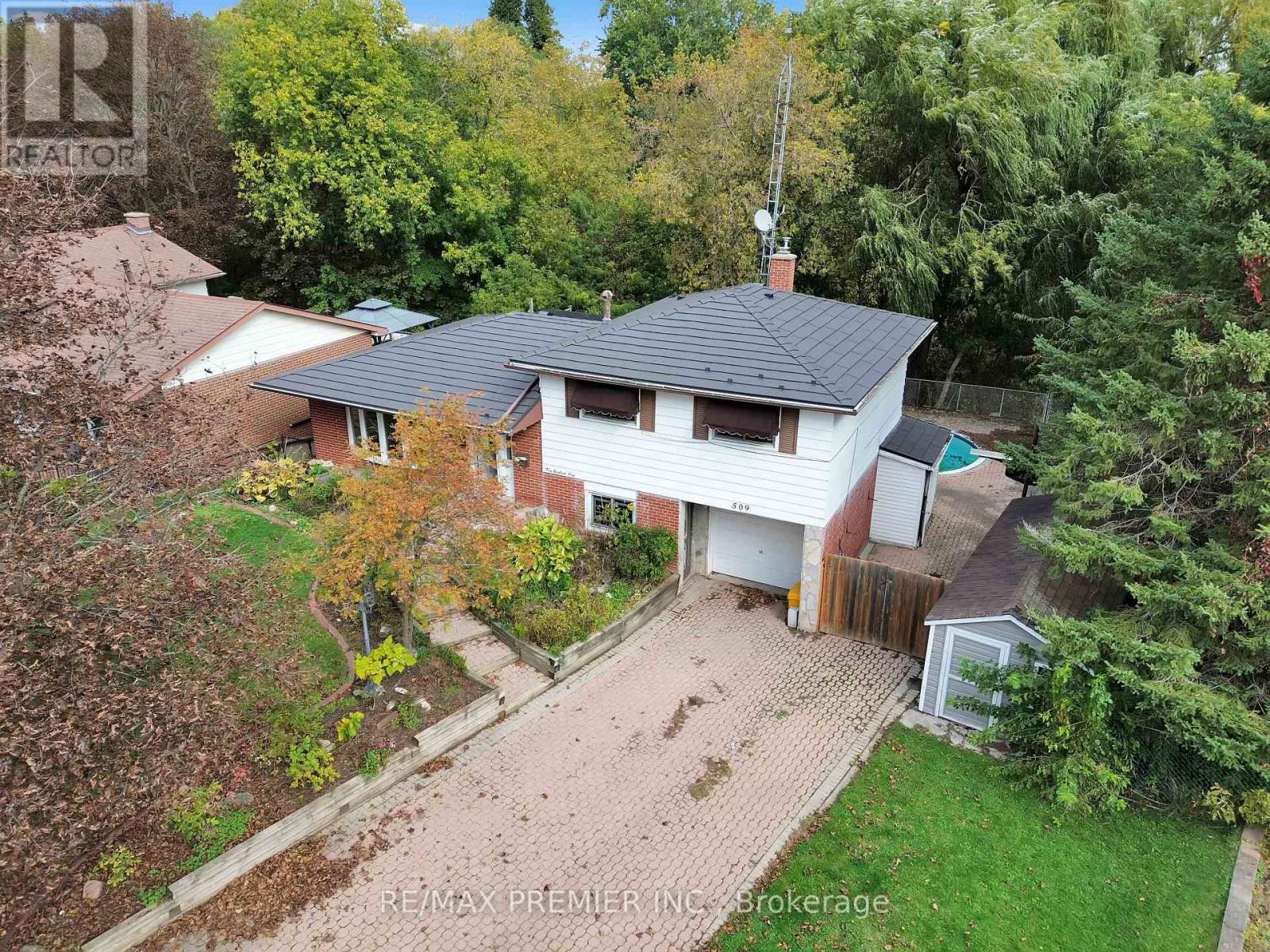 509 Arnhem Drive, Oshawa, ON photo 1
