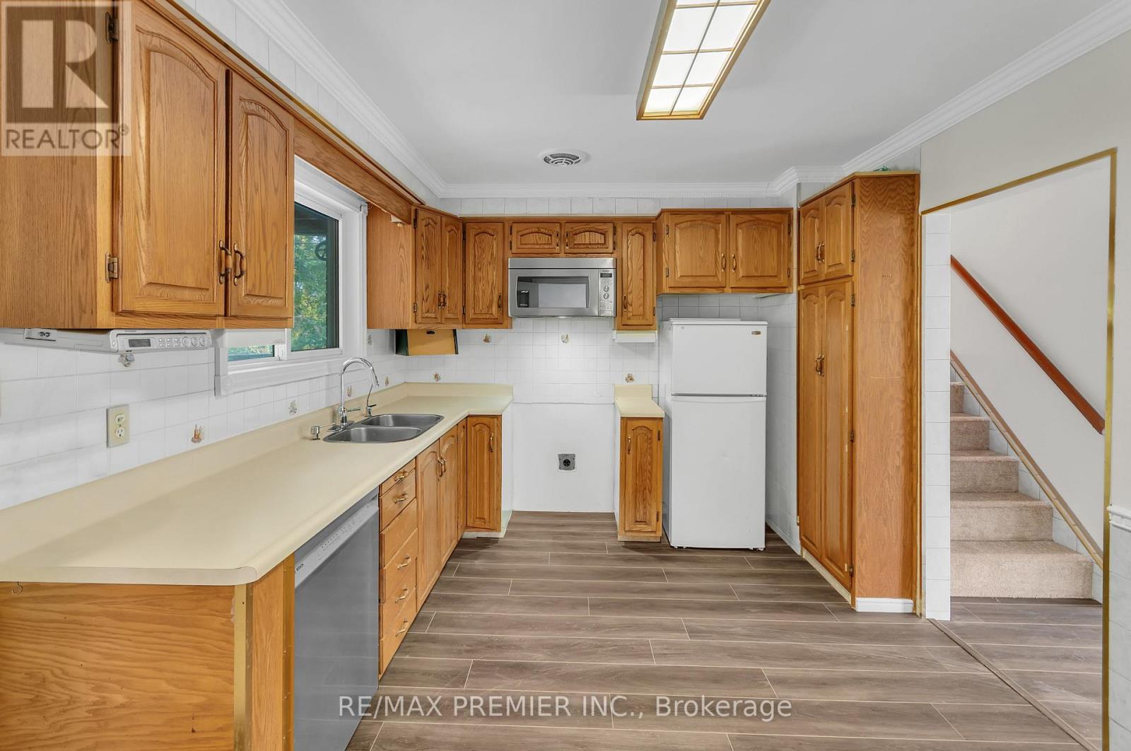 509 Arnhem Drive, Oshawa, ON photo 7