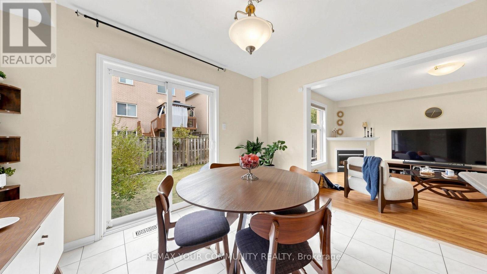 79 Red River Crescent, Newmarket, ON photo 18