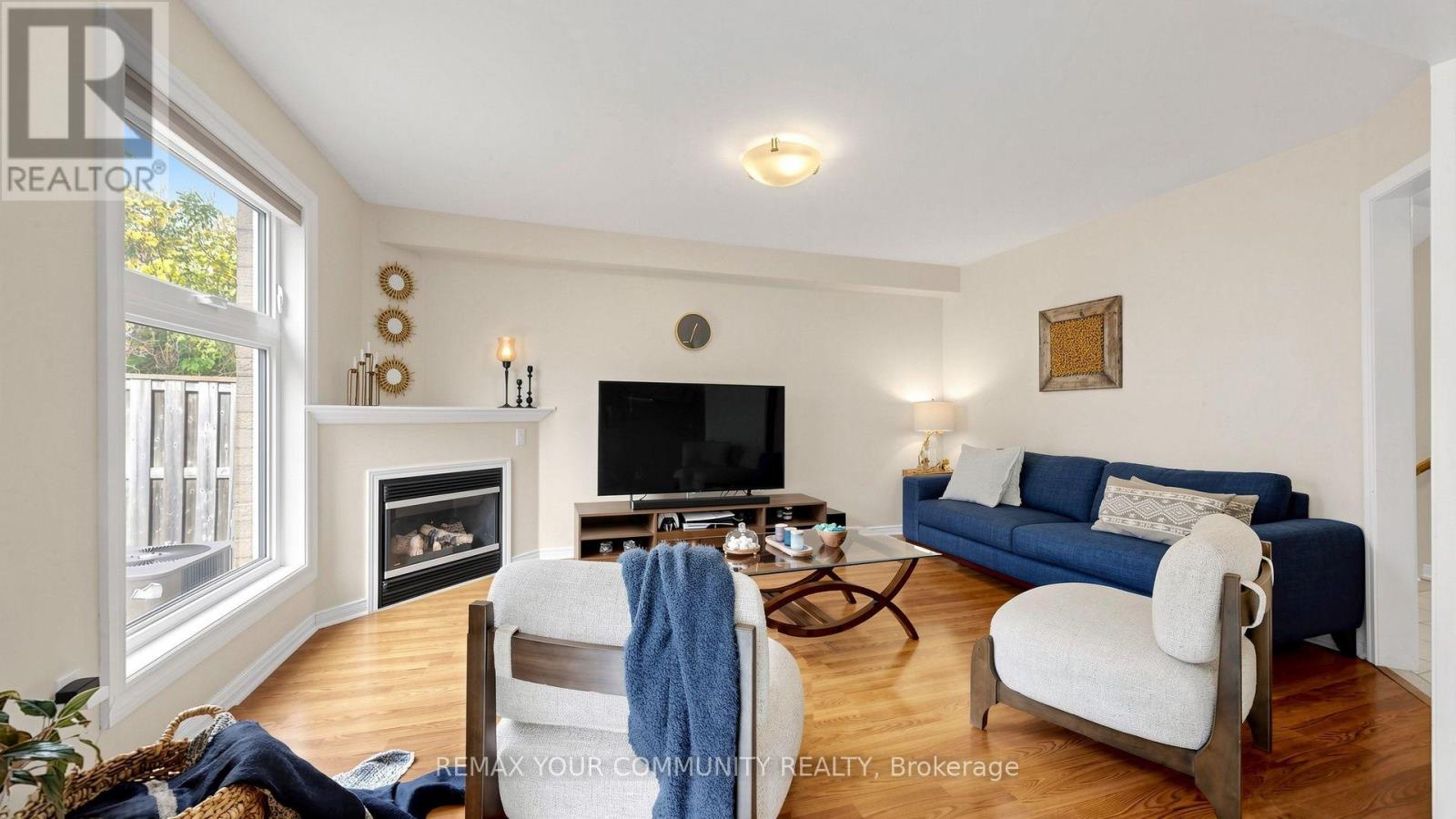 79 Red River Crescent, Newmarket, ON photo 15