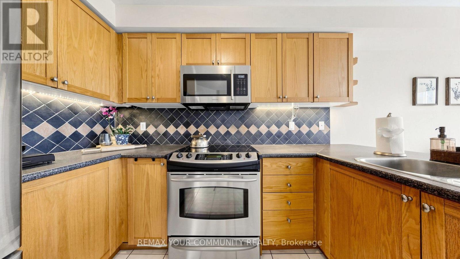 79 Red River Crescent, Newmarket, ON photo 23