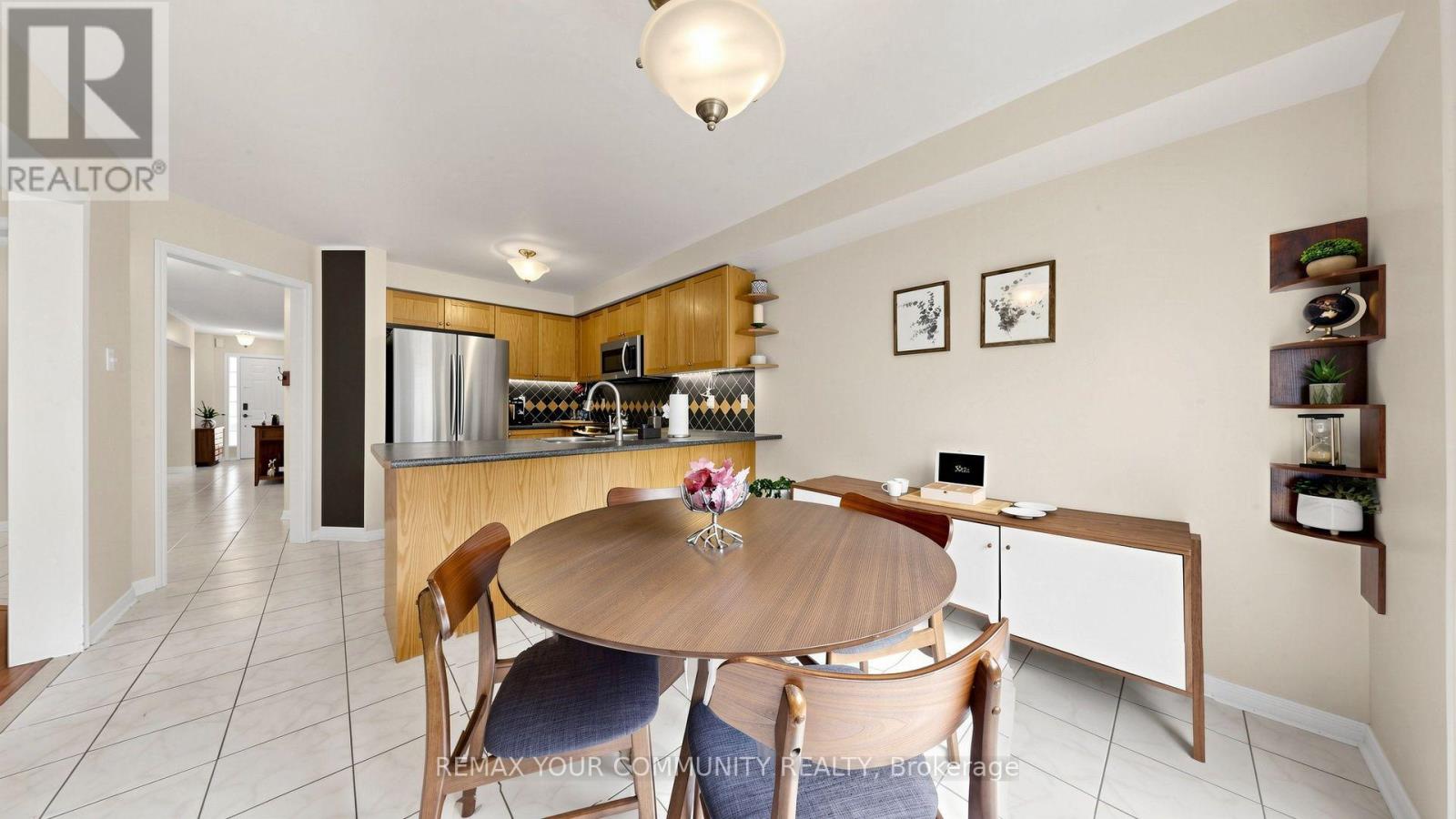 79 Red River Crescent, Newmarket, ON photo 17