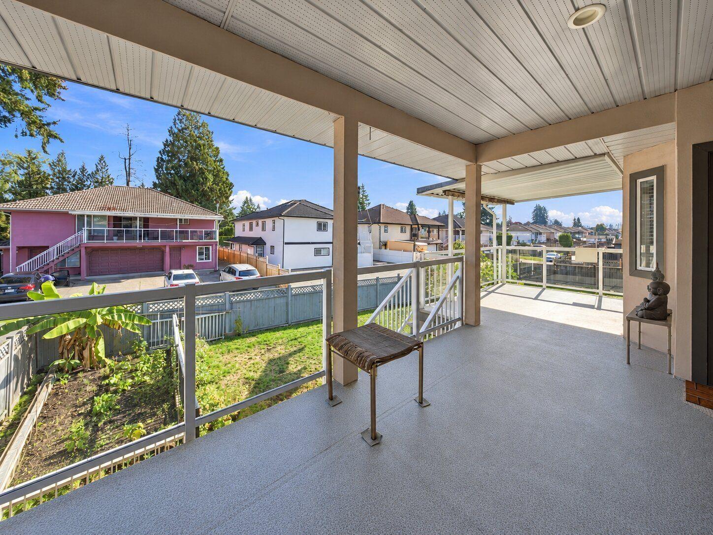 Photo of 6938 127A STREET 22