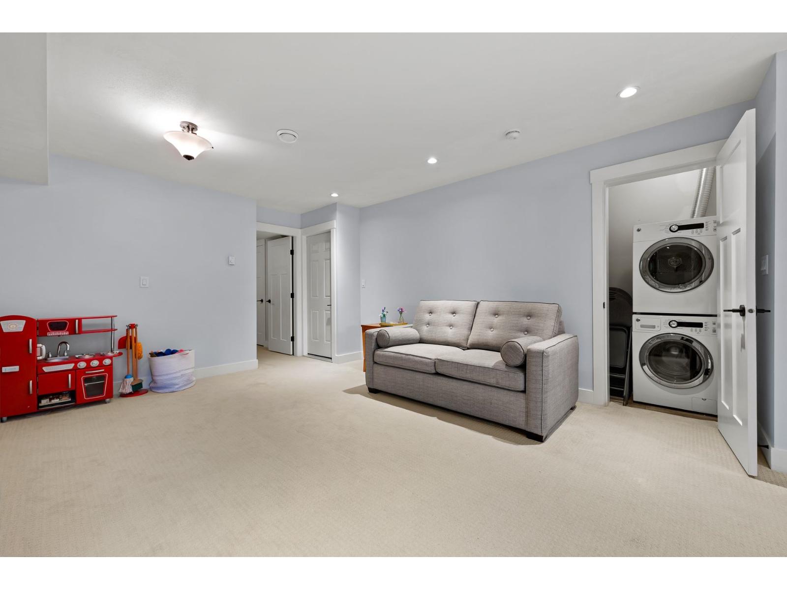 2209 165 STREET, Surrey - Image 1